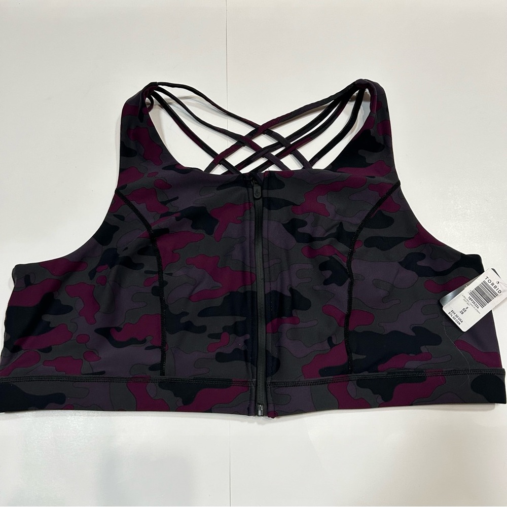 Torrid Low Impact Wireless Strappy Back Active Sports Bra in Cozy Camo - 5X